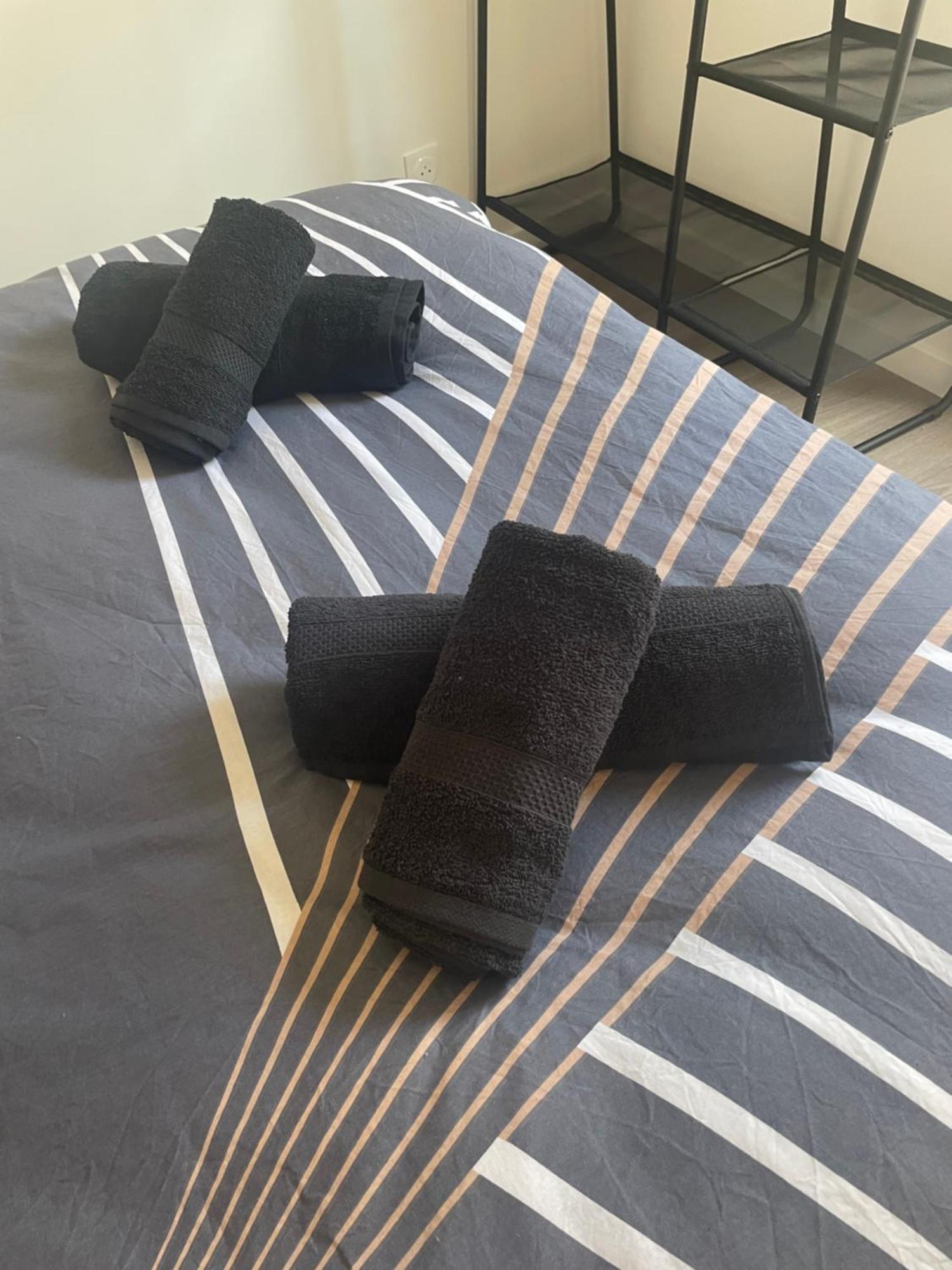 Pleyel Cosy Apartment Сен Дени Екстериор снимка